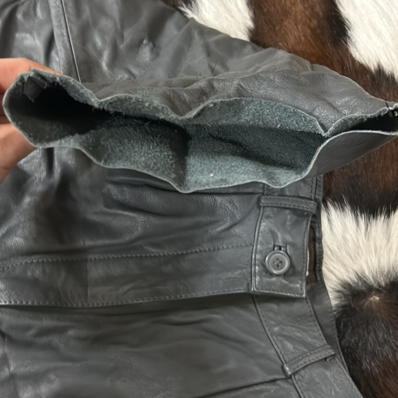 Women's Vintage Leather Pants - Picture 4 of 6